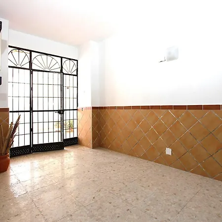 13 Calle Isabel Villa